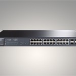 Switch 24 ports Gigabit smart PoE avec 4 emplacements combinés SFP