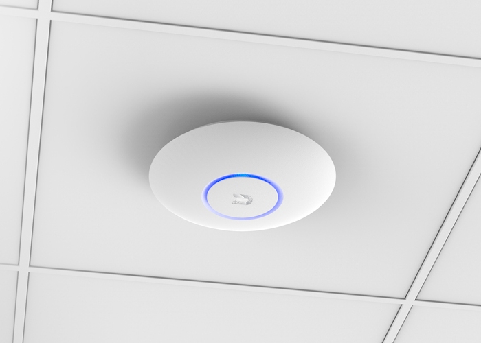 UniFi® AP AC LITE 802.11ac Dual Radio Access Point